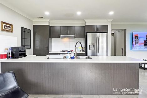 Property photo of 41 Ingleburn Gardens Drive Bardia NSW 2565