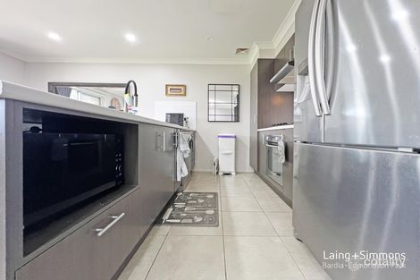 Property photo of 41 Ingleburn Gardens Drive Bardia NSW 2565