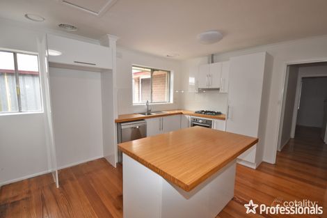 Property photo of 43 Croydondale Drive Mooroolbark VIC 3138