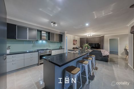 Property photo of 5 Gracehill Mews Cranbourne VIC 3977