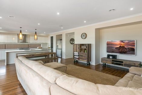 Property photo of 135 Roulston Way Wallan VIC 3756