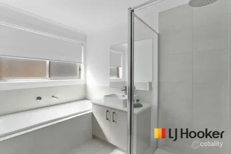 Property photo of 15 Hilda Drive Brookfield VIC 3338