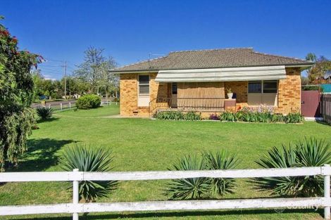 36 Bourne St, West Tamworth, NSW 2340