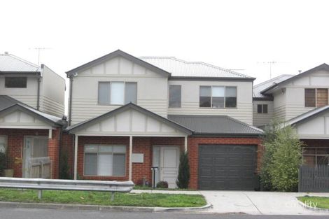 Property photo of 37 Vanberg Road Essendon VIC 3040