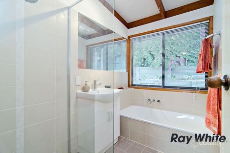 Property photo of 2 Fida Street Mitchelton QLD 4053