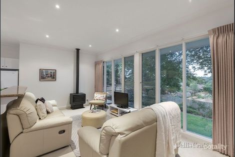 Property photo of 3 Riverside Drive Kew East VIC 3102