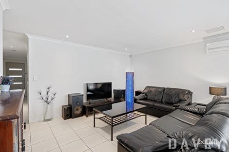 Property photo of 8/18 Oligantha Elbow Banksia Grove WA 6031