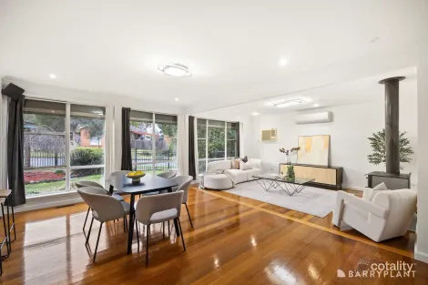 Property photo of 11 Eclipse Crescent Watsonia VIC 3087