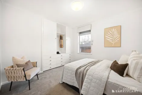 Property photo of 11 Eclipse Crescent Watsonia VIC 3087