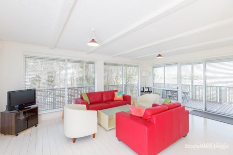 Property photo of 27 Thistle Place Port Fairy VIC 3284