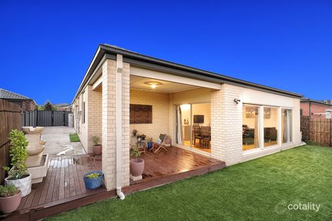 Property photo of 22 Evergreen Crescent Craigieburn VIC 3064