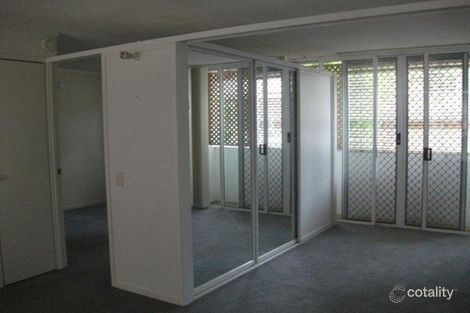 Property photo of 2/23 Quinton Street Kangaroo Point QLD 4169