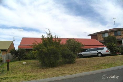 3 Serrata Pl, Cordeaux Heights, NSW 2526