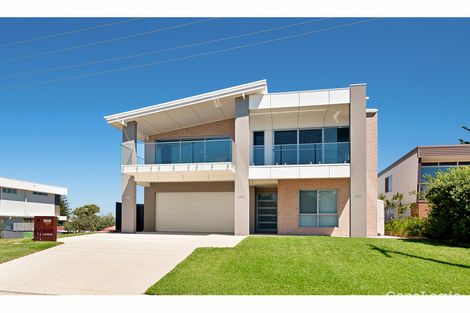 Property photo of 7 Ocean Street Redhead NSW 2290