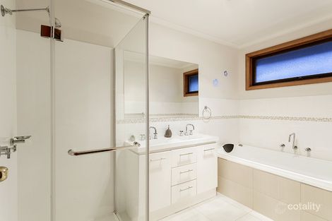 Property photo of 44 Kenross Drive Wheelers Hill VIC 3150