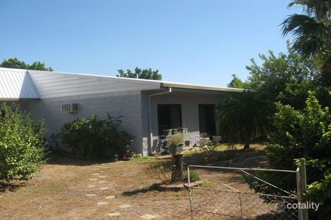 Property photo of 16 Flinders Highway Pentland QLD 4816