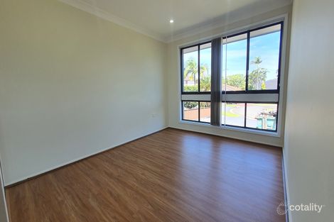 Property photo of 6 Ryde Place St Johns Park NSW 2176