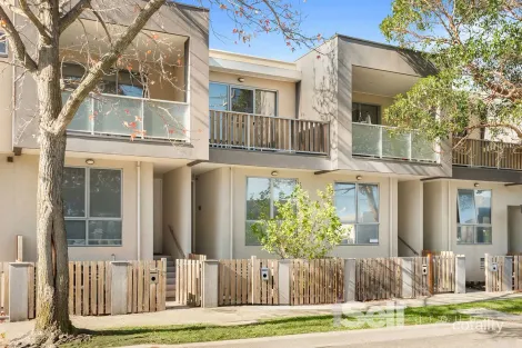 Property photo of 3/18 Watt Street Springvale VIC 3171