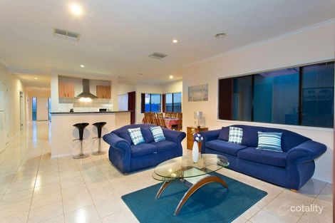 Property photo of 19 Woronora Way Taylors Hill VIC 3037