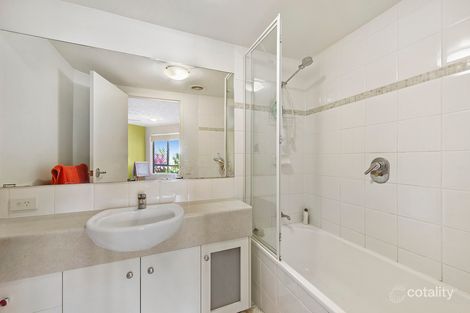 Property photo of 3/142 Stanhill Drive Surfers Paradise QLD 4217