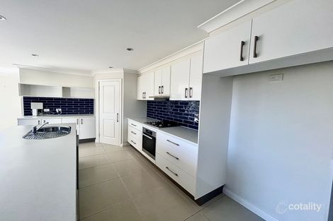 Property photo of 20 Lombardy Way Orange NSW 2800