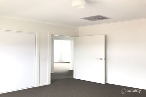 35 Peroomba Dr, Point Cook, VIC 3030