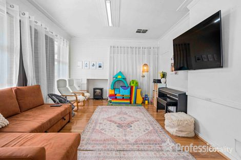 Property photo of 17 Brookland Street Beckenham WA 6107