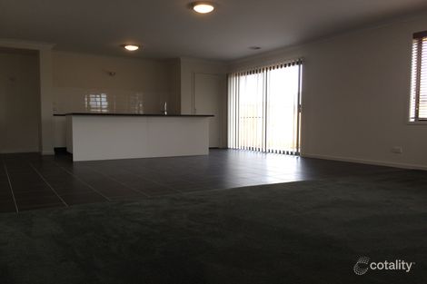 Property photo of 7 Holding Way Doreen VIC 3754