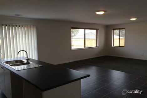 Property photo of 7 Holding Way Doreen VIC 3754