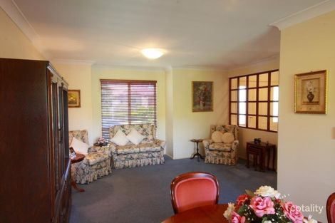 Property photo of 25 Clearmount Crescent Carindale QLD 4152