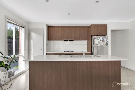 Property photo of 33 Windrest Way Point Cook VIC 3030