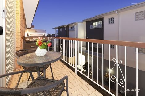 Property photo of 4/23 Halcomb Street Zillmere QLD 4034