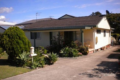 39 Hall St, Old Bar, NSW 2430