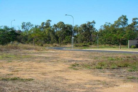 2 Cook Cl, Emerald, QLD 4720