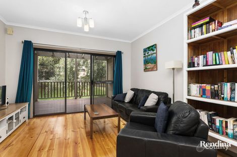 Property photo of 33 Rogan Lane Kensington VIC 3031