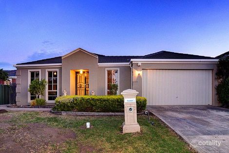 11 Lewis Ave, Burnside, VIC 3023