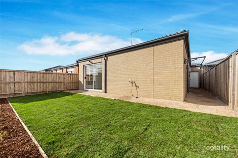 Property photo of 28 Possum Drive Beveridge VIC 3753