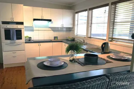 Property photo of 36 Winbin Crescent Gwandalan NSW 2259