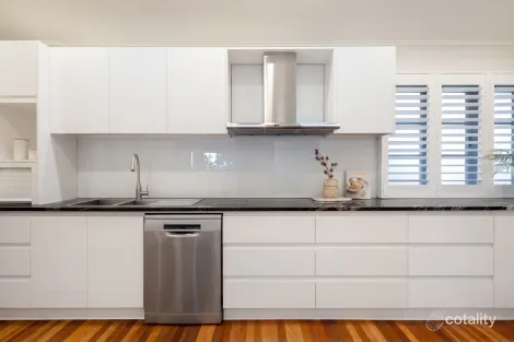 Property photo of 116 Flinders Parade Sandgate QLD 4017