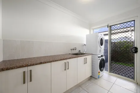 Property photo of 1/2 Andorra Place Varsity Lakes QLD 4227