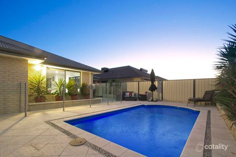 4 Crockett Way, Success, WA 6164