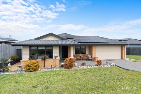 Property photo of 15 Lawson Drive Lakes Entrance VIC 3909