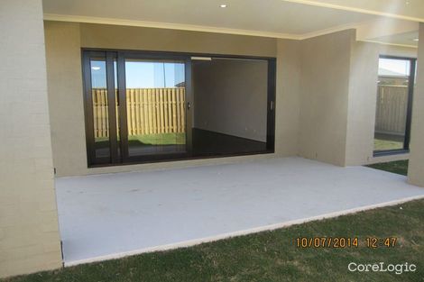 Property photo of 24 Ningaloo Drive Pimpama QLD 4209