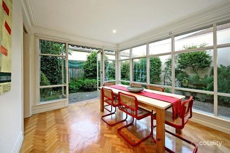Property photo of 2/351 Glenferrie Road Malvern VIC 3144