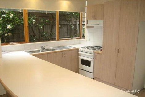 Property photo of 1/70 Albion Road Box Hill VIC 3128