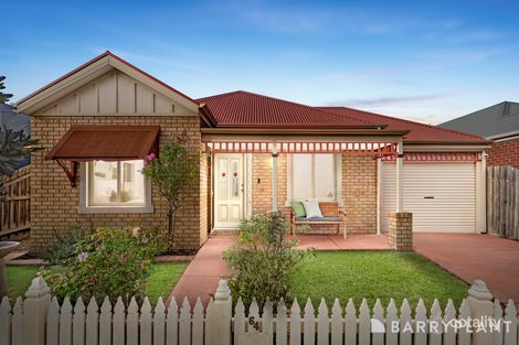 64 Twin River Dr, South Morang, VIC 3752
