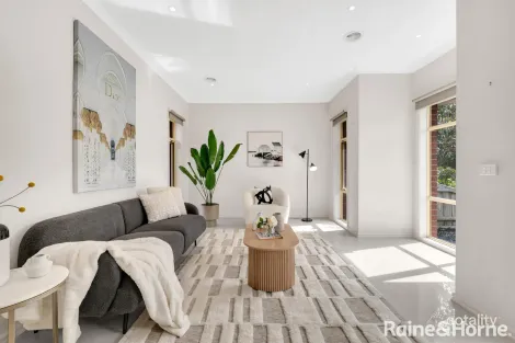 Property photo of 25 Eaglehawk Boulevard Eynesbury VIC 3338