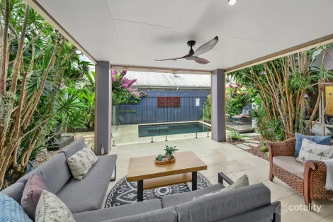 Property photo of 5 Jersey Place Parrearra QLD 4575