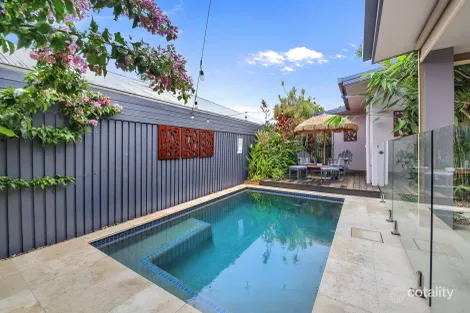 Property photo of 5 Jersey Place Parrearra QLD 4575