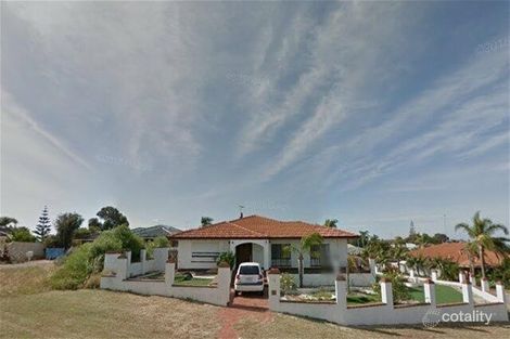 Property photo of 10 Spyglass Rise Halls Head WA 6210